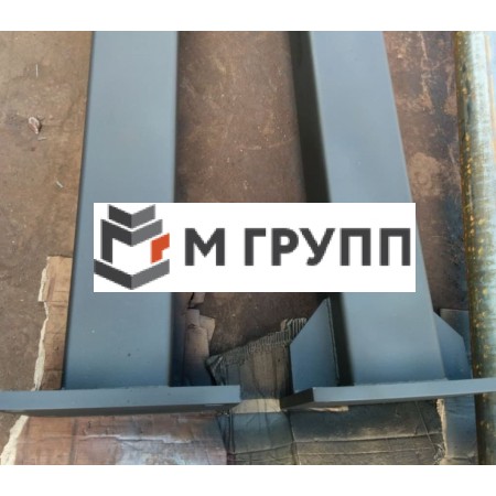 Металлическая стойка из профильной трубы 2600х60х60х3